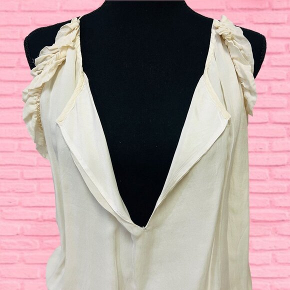 Robbi & Nikki Ruffle Sleeveless Blouse V-Neckline Smocked Hem Pullover Top Small - Picture 3 of 11